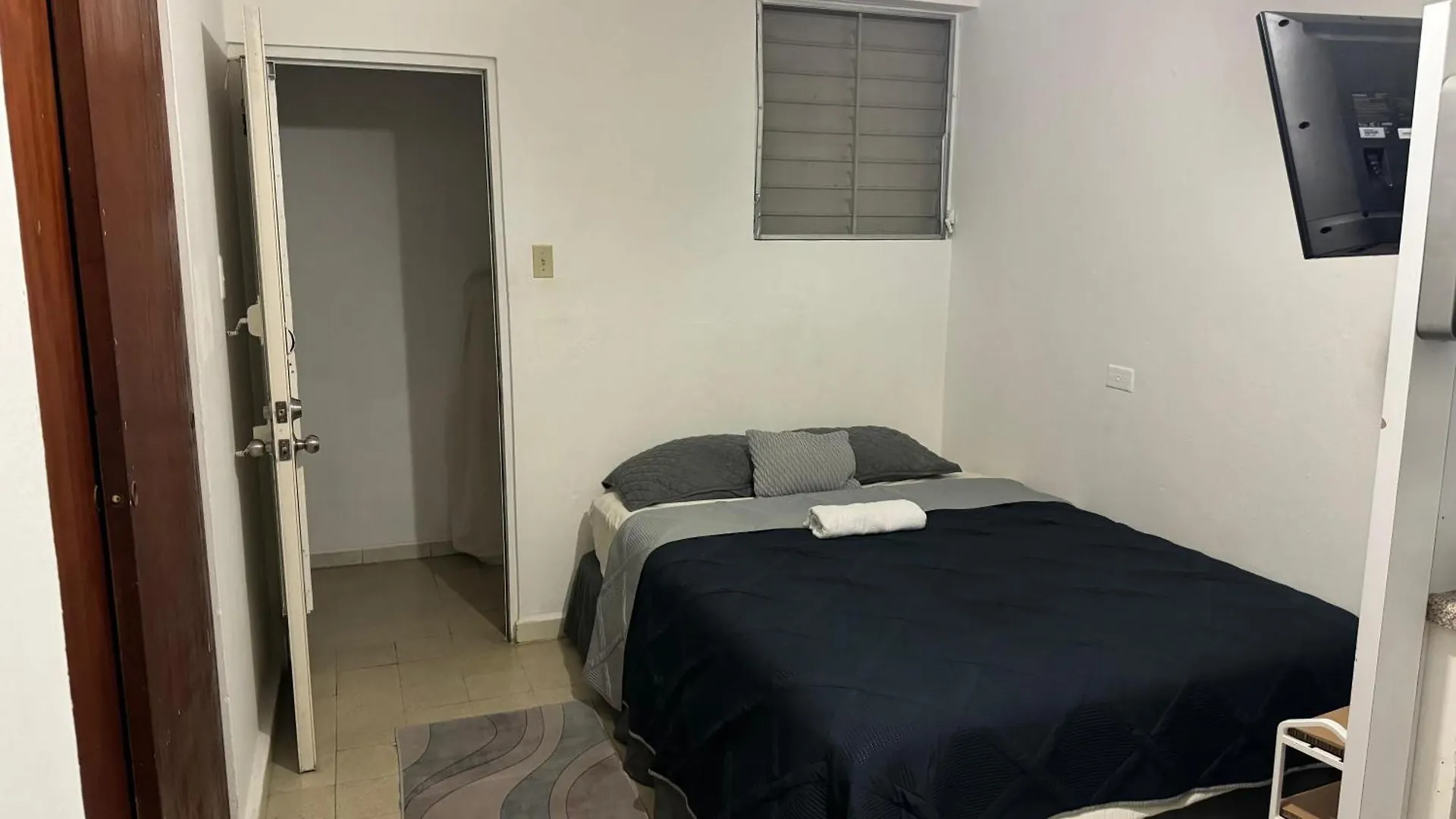 Economical Near Beach With Full Bed 4Th Floor Apartment San Juan