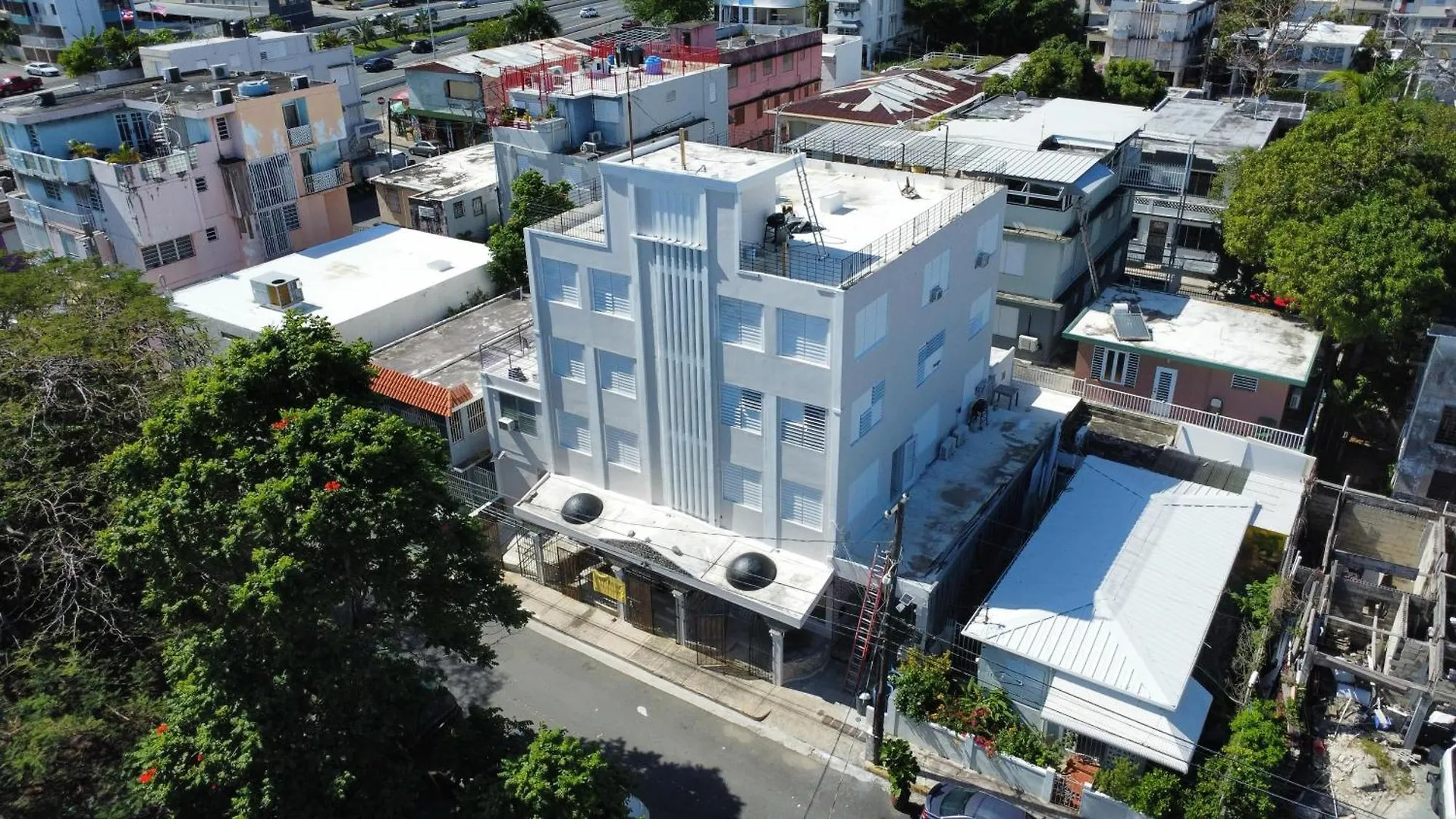 Economical Near Beach With Full Bed 4Th Floor Apartment San Juan Puerto Rico